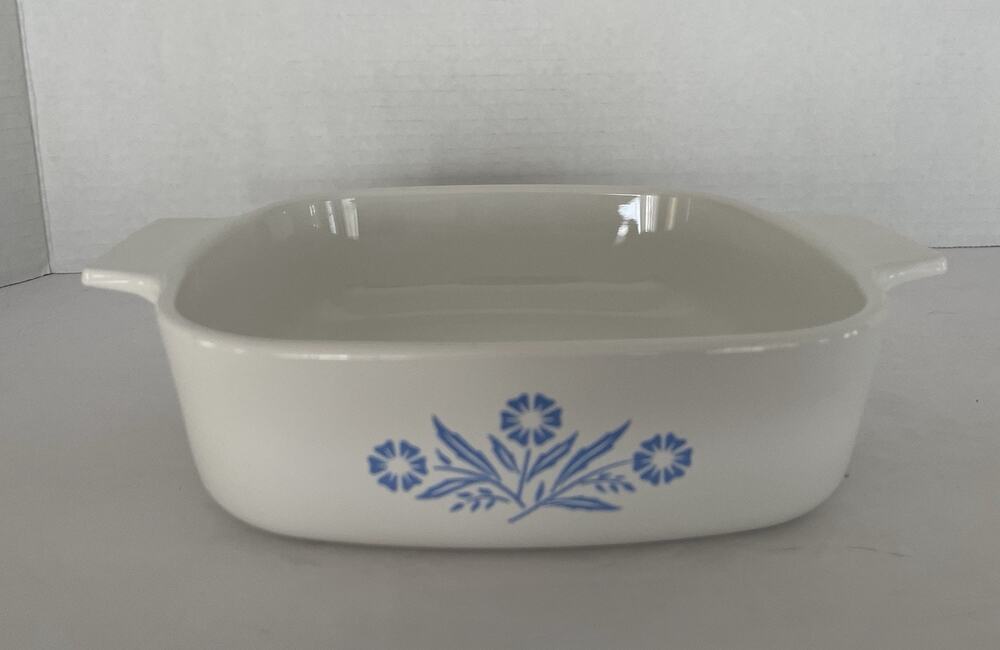 Vintage Corning Ware P-43-B Blue Cornflower 2-3/4 Cup No Lid No Chips No Cracks